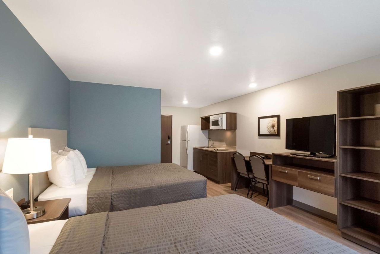 Woodspring North - Air Force Academy Hotel 2*
